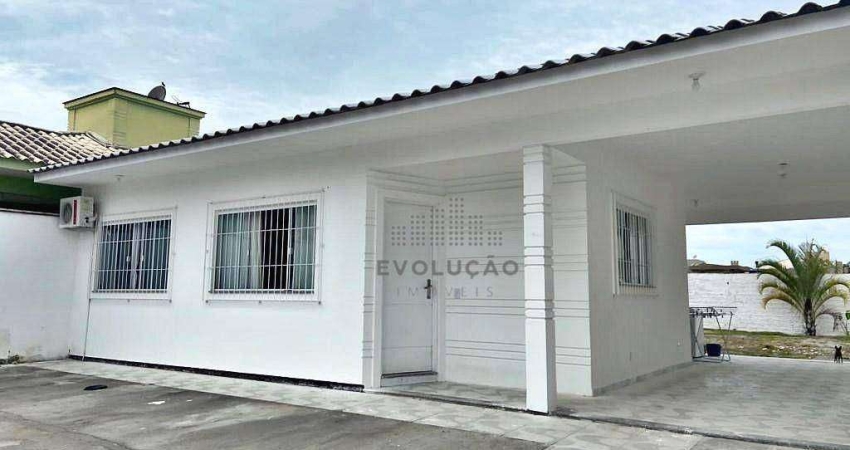 CASA 03 Quartos, 02 Vagas, Semi Mob - São Sebastião - Santa Catarina
