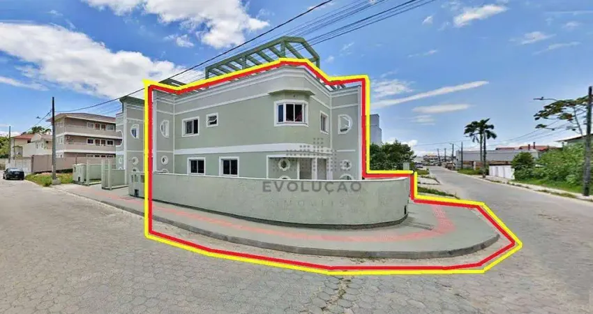 CASA 3 Quartos, 1 Suíte, 2 Vagas -  Aririú - Santa Catarina