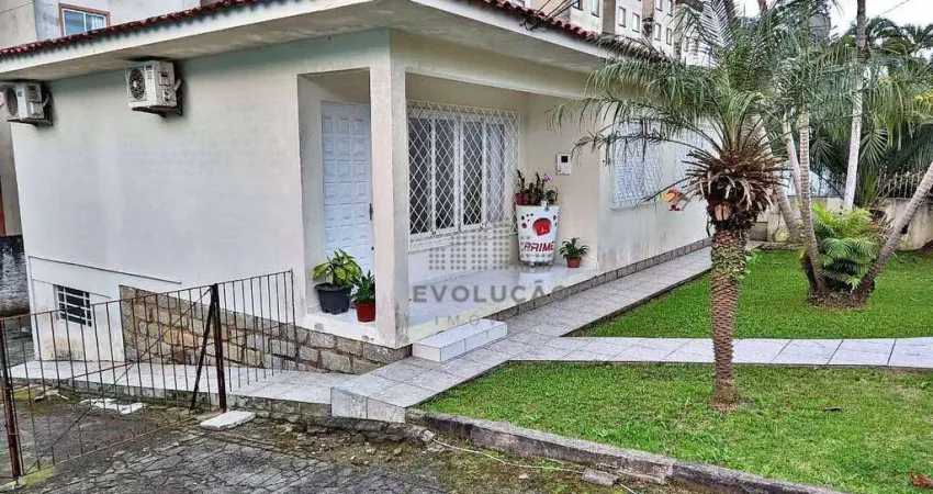 Casa Residencial/Comercial com 3 Dorms, 195 m² - Ipiranga - São José/SC