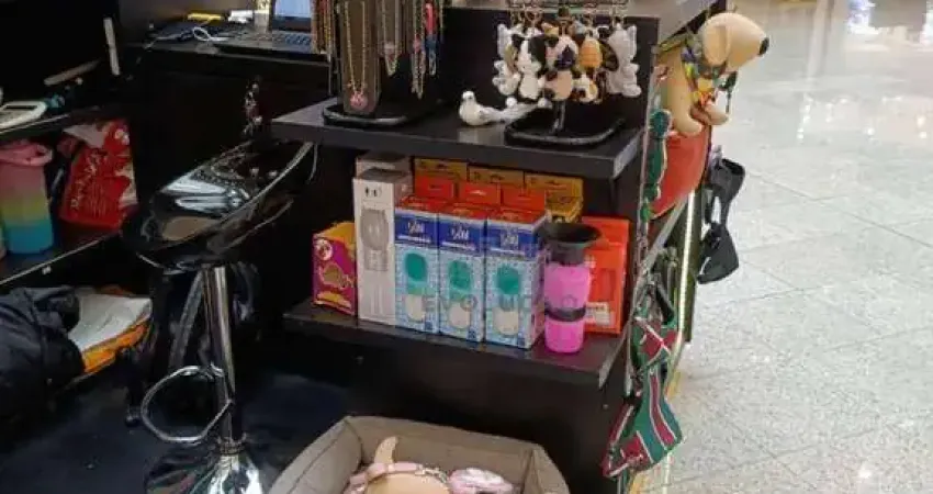 Ponto comercial à venda na Avenida Madre Benvenuta, Santa Mônica, Florianópolis