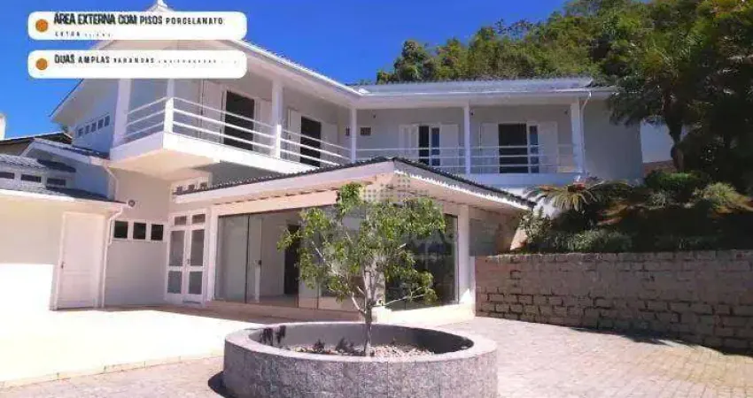 Linda Mansão com 5 Dorms - Ponta de Baixo - São José/SC