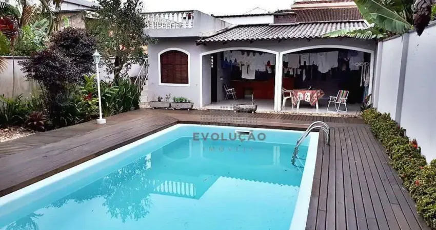 Casa com 4 dormitórios à venda - Barreiros - São José/SC
