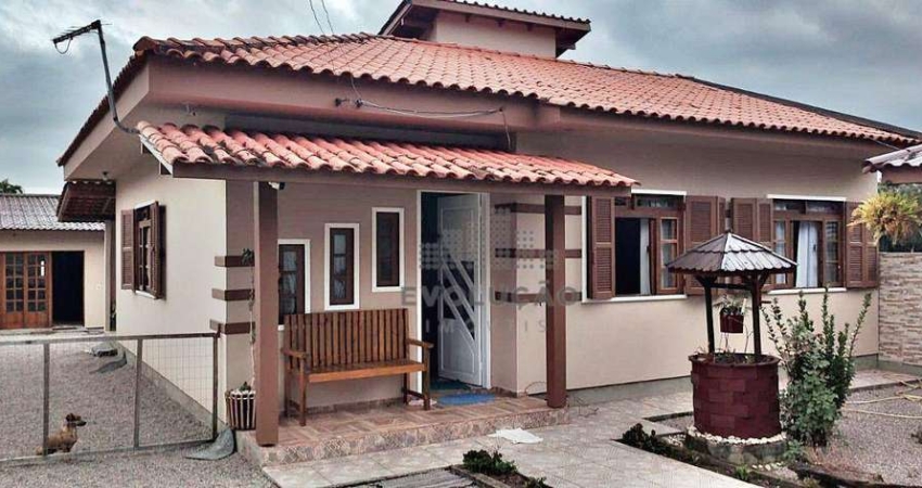 Casa com 3 dormitórios à venda, 94 m² por R$ 750.000,00 - Areias de Baixo - Governador Celso Ramos/SC
