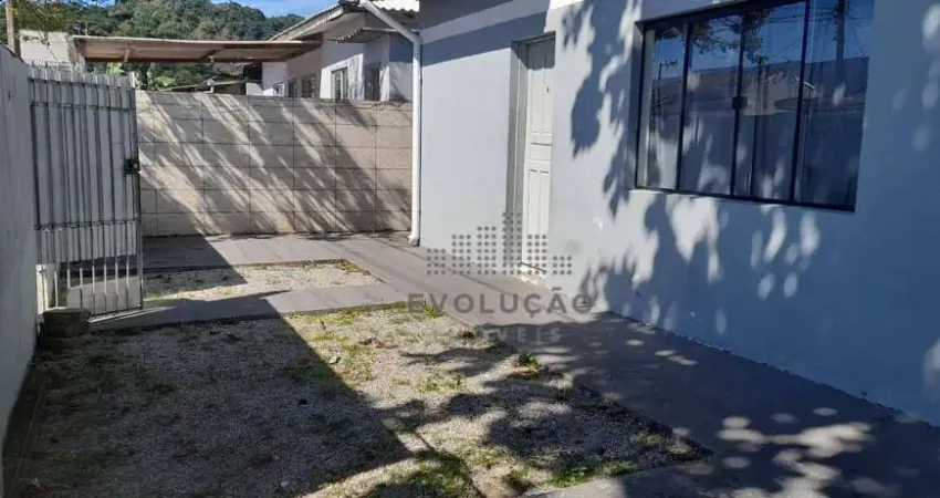 Casa com 05 Kitinetes - Universitário - Biguaçu/SC