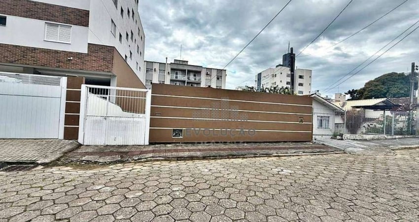 Casa com 6 dormitórios para alugar, 125 m² por R$ 3.920,00/mês - Capoeiras - Florianópolis/SC