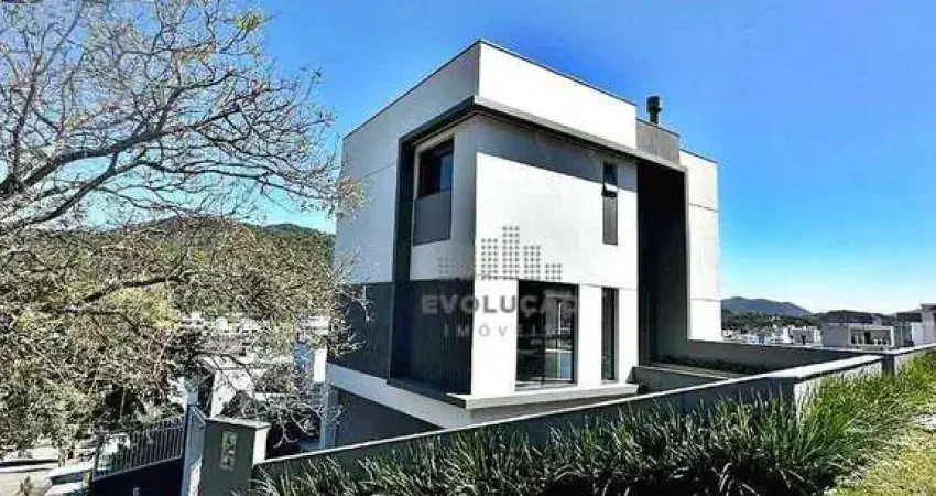 Casa 4 dormitórios, sendo 3 suítes, vaga para 8 carros, piscina, bairro pedra branca, palhoça/sc