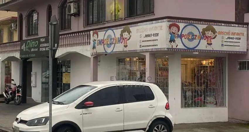 Prédio à venda na Rua Cassol, Kobrasol, São José