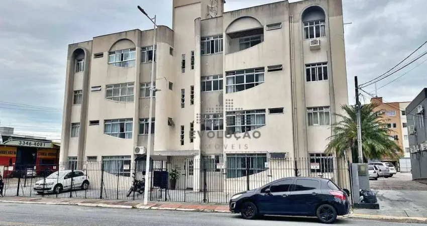 Apartamento com 2 quartos para alugar na Avenida Ivo Reis Montenegro, Nossa Senhora do Rosário, São José