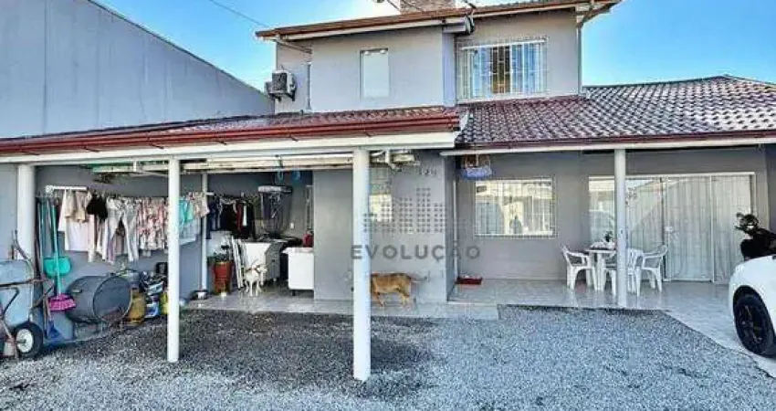 Casa, disponível para venda, 2 pavimentos, 2 dormitórios, 1 suíte, bairro Guarda do Cubatão, Palhoça/SC