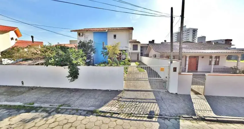 Casa com 4 quartos à venda na Rua Papa João Paulo I, Centro, Palhoça