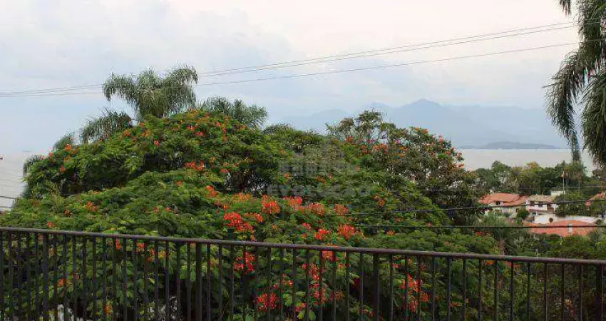 Casa com 3 dormitórios à venda, 230 m² por R$ 1.300.000,00 - Itaguaçu - Florianópolis/SC