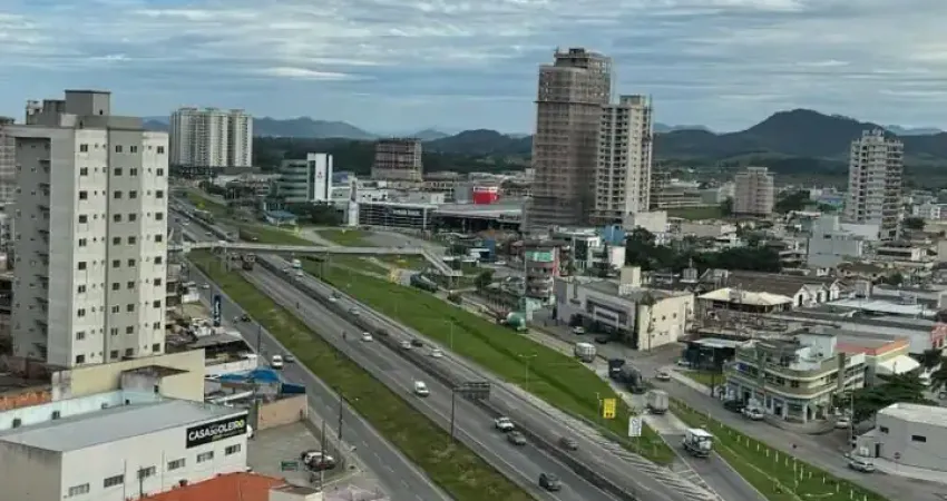 Apartamento com 3 quartos à venda na Rua 137, 280, Meia Praia, Itapema