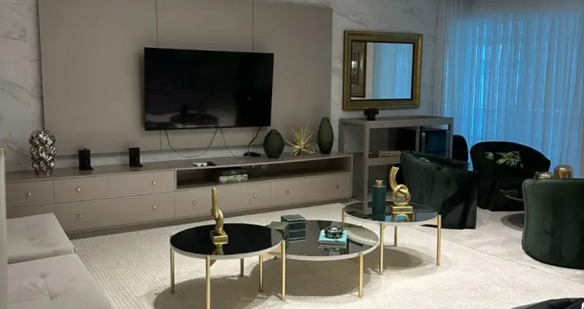 Apartamento com 5 quartos à venda na Rua 246, 125, Meia Praia, Itapema