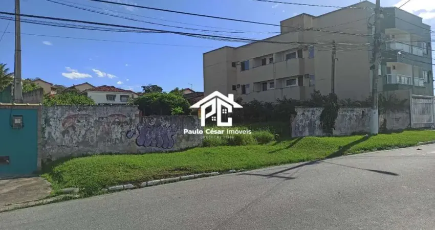 Excelente lote medindo 12x30 total de 360m² , rua asfaltada a poucos metros do centro de Iguaba Grande.  Temos 2 lotes disponíveis.  Cada lote R$200.0