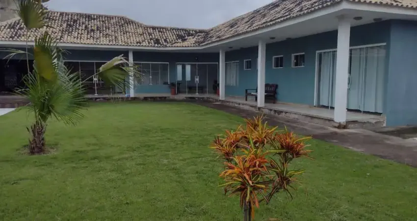 Casa à venda em Araruama-RJ, Pontinha: 2 quartos, 2 suítes, 1 sala, 1 banheiro, 3 vagas, 150m²!