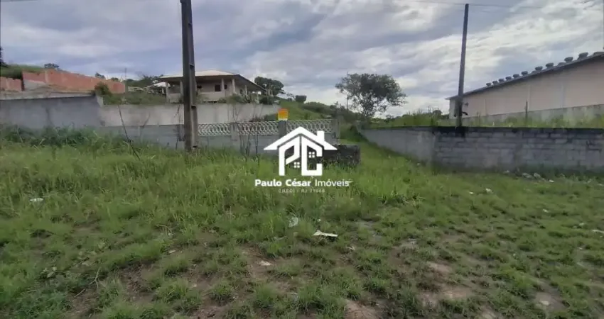 Ótimo Terreno Comercial todo murado e de frente para Rodovia Amaral Peixoto com comércio próximo (Posto de Gasolina, Casa de Material de Construção, S
