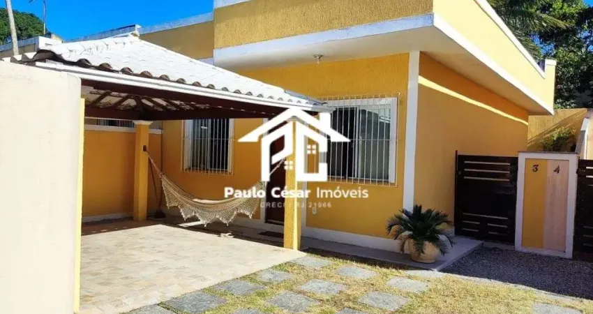 Ótima casa com 2 quartos, sala, cozinha, banheiro, área de serviço, área  gourmet e garagem coberta.