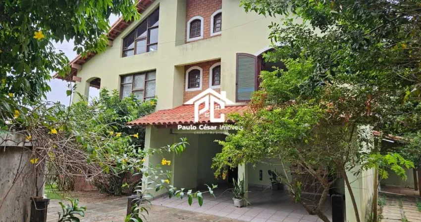 Casa à venda em Araruama-RJ, bairro Areal - 5 quartos, 302m², 2 vagas de garagem!