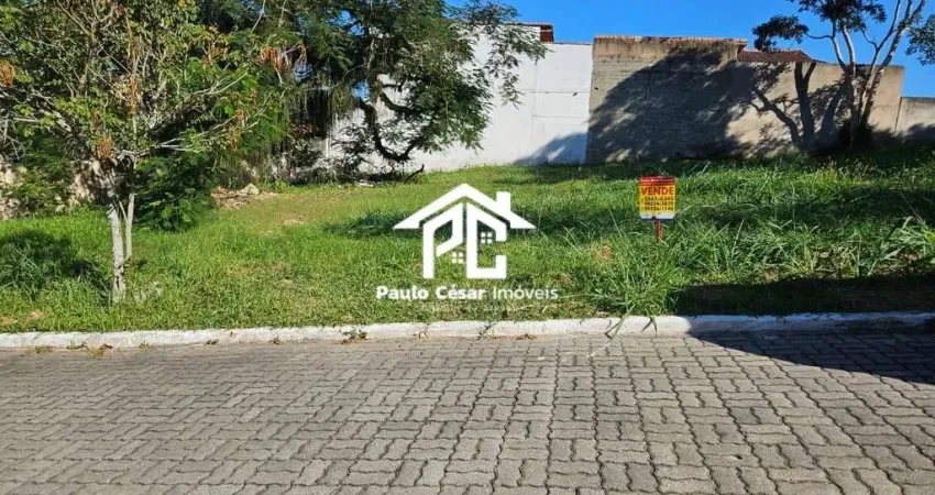 Terreno à venda no Centro de Araruama-RJ com 360,00 m² de área. Venha conferir!