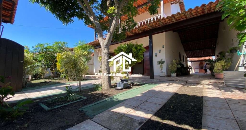 Casa em condomínio na Ponte dos Leites, Araruama-RJ: 3 quartos, 1 suíte, 2 salas, 1 banheiro, 4 vagas, 193m².