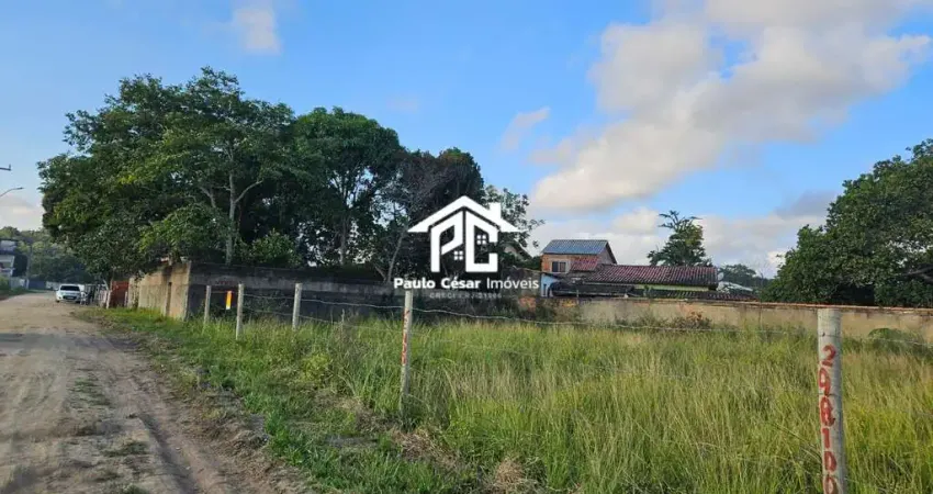 Terreno à Venda ? Bairro Jardim Ipitanga ? Araruama/RJ  Terreno com área total de 756 m², ideal para construção residencial. Localizado no bairro Jardim Ipitanga.  Documentação em dia. Entre em contat