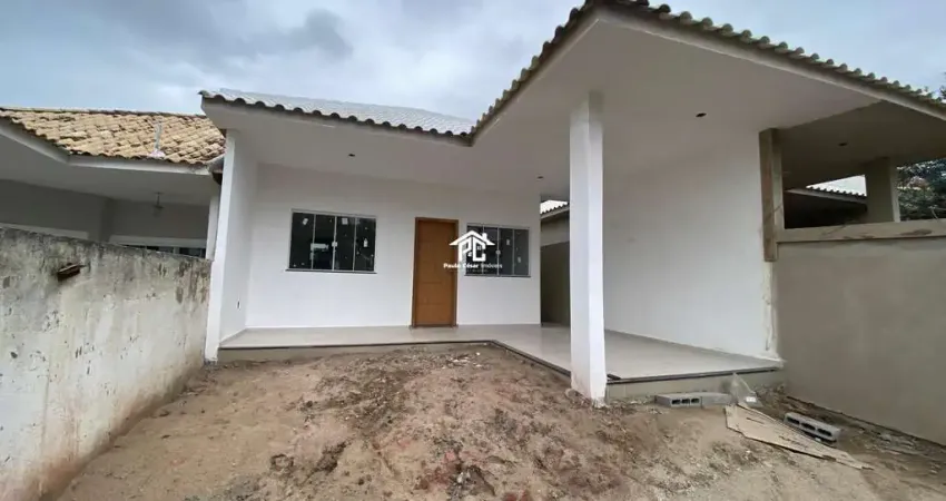 Imperdível oportunidade: Casa à venda em Araruama-RJ, Parque Hotel, 3 quartos, 1 suíte, 1 sala, 1 banheiro, 1 vaga, 110m².