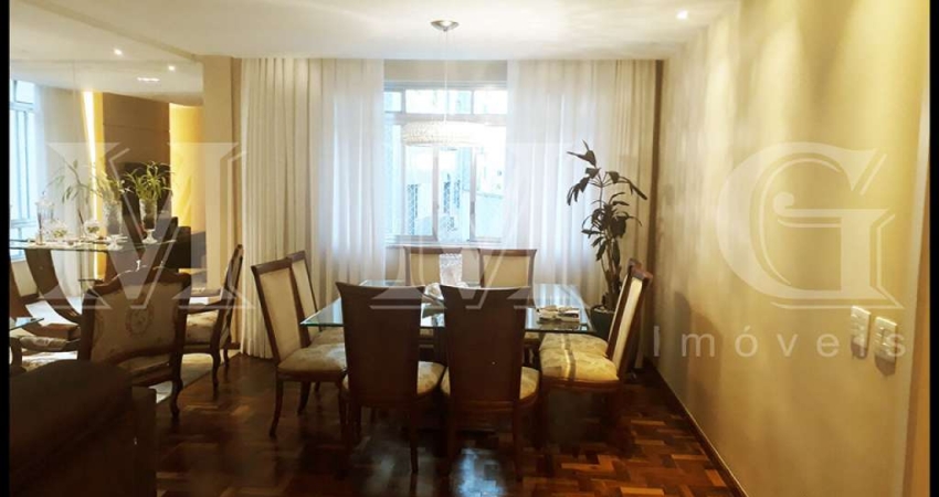 Apartamento à venda com 184m² uteis, 3 dormes. Sendo 1 suíte, 2 garagem.