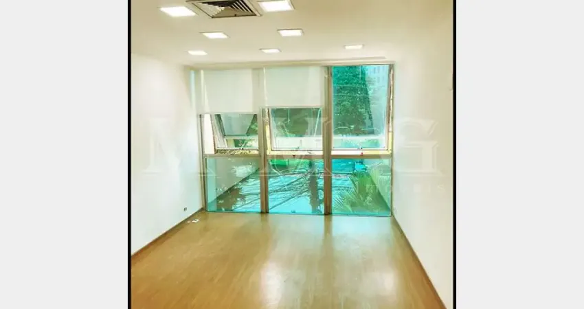Salas comerciais de 86m² com banheiro e 1 vaga próximo a Cidade Jardim