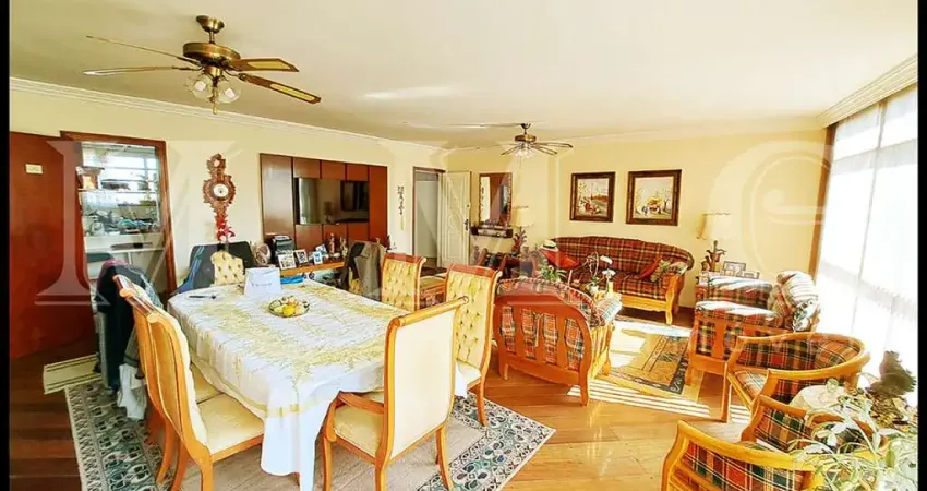 Apartamento amplo, 3 dorms, suíte, 2 vagas perto do metrô Vl. Mariana