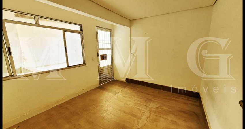 Casa 6 dormitórios ( salas) 2 vagas a venda ou locação Vila Mariana