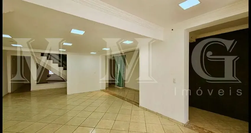 Sobrado comercial de 250m² com 3 salas e 1 vaga próximo ao shopping ibirapuera