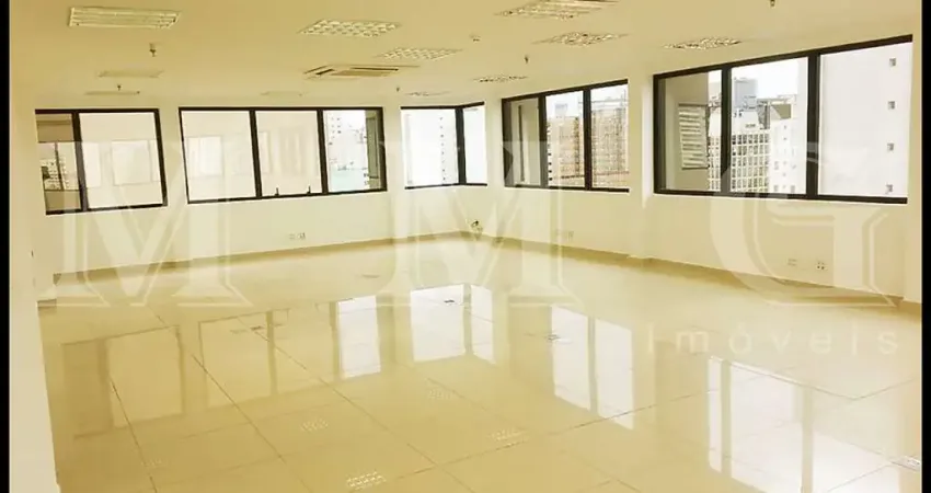 Conjunto comercial de 103m² com 3 salas e 2 vagas ao lado do metro ana rosa