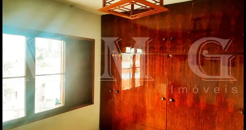 Sobrado, 3 dormitórios, suite, 3 banheiros, 4 vagas, 2 frentes