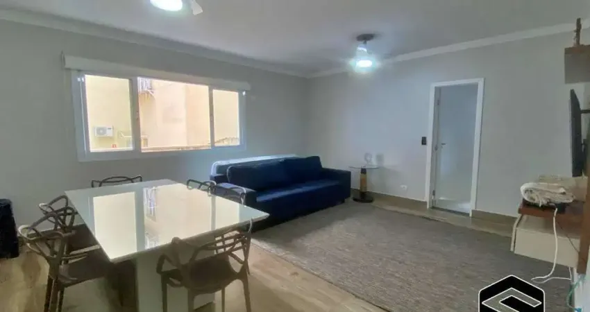 LINDO APARTAMENTO INTEIRAMENTE REFORMADO, 03 DORMITÓRIOS À 400M DO MAR!