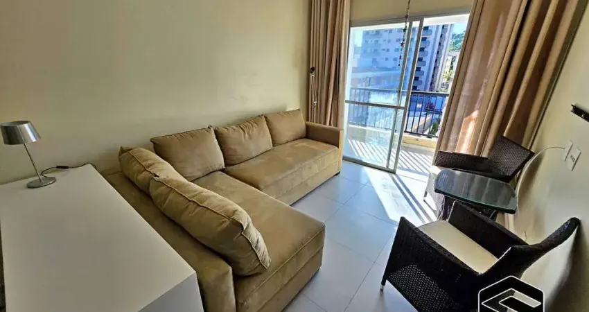 LINDO APARTAMENTO REFORMADO, SACADA DE FRENTE, 200m DA PRAIA!