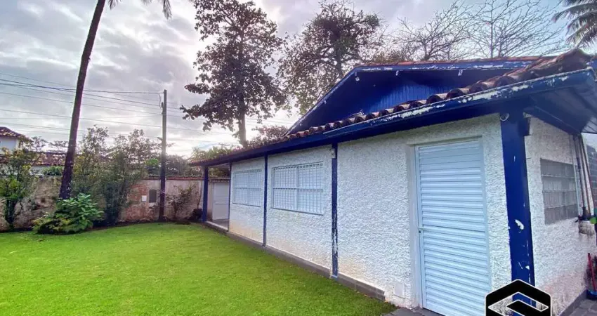 AMPLA CASA TÉRREA, 04 DORMITÓRIOS À 200m DA PRAIA DO PERNAMBUCO!