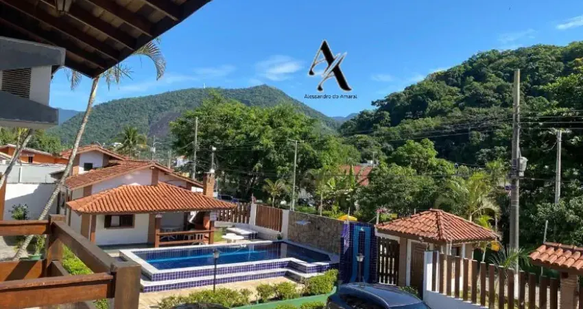 Vendo excelente sobrado de 3 dormitórios em condomínio na Prainha