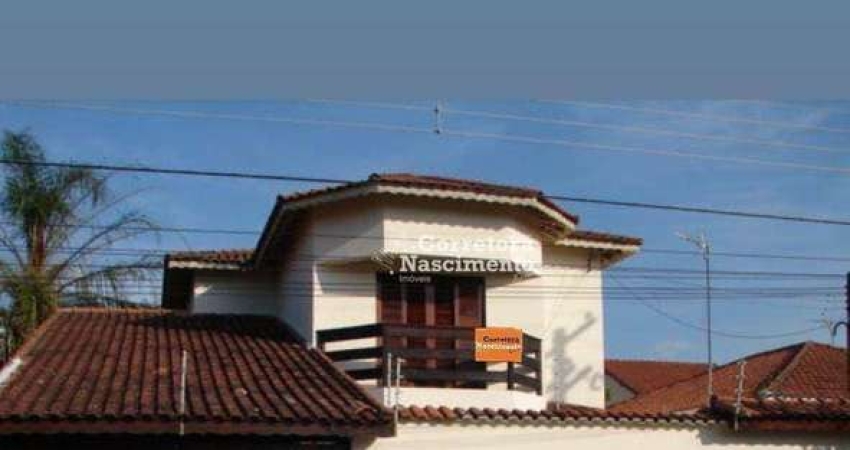 Casa com 3 dormitórios à venda, 240 m² por R$ 890.000,00 - Jardim Santa Maria - Jacareí/SP
