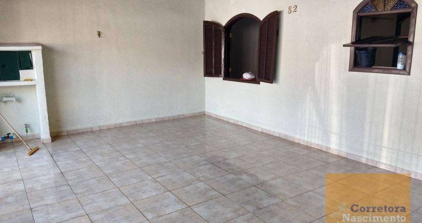 Casa com 2 dormitórios à venda, 170 m² - Conjunto Residencial Trinta e Um de Março - São José dos Campos/SP