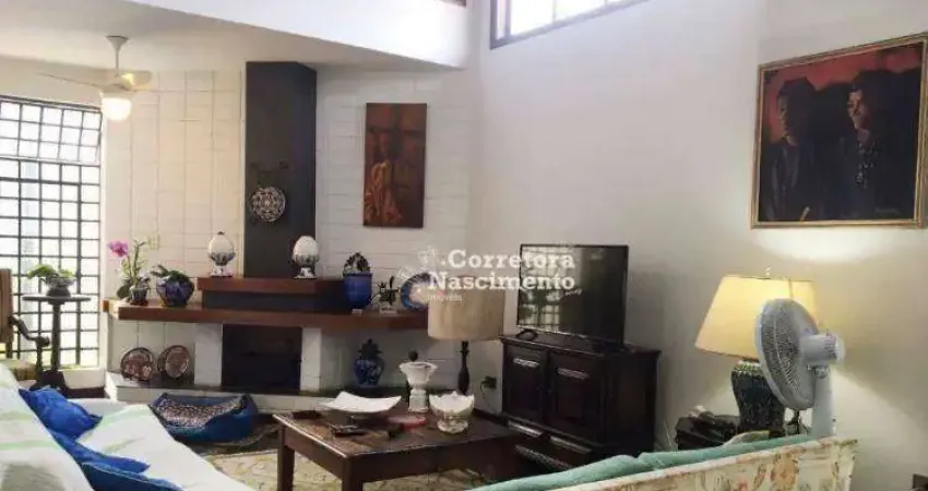 Casa com 3 dormitórios à venda, 192 m² por R$ 850.000,00 - Cidade Jardim - Jacareí/SP