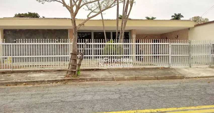 Casa com 3 dormitórios à venda, 450 m² por R$ 2.600.000,00 - Jardim Esplanada - São José dos Campos/SP