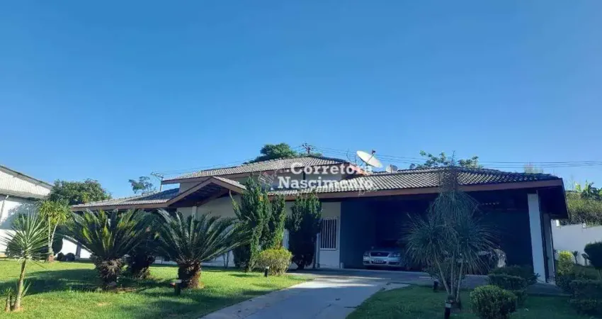 Sítio com 3 dormitórios à venda, 200 m² por R$ 3.200.000,00 - Jardim Santana - Jacareí/SP