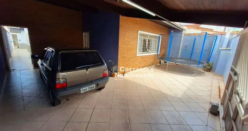 Casa com 3 dormitórios à venda, 174 m² por R$ 690.000,00 - Cidade Jardim - Jacareí/SP
