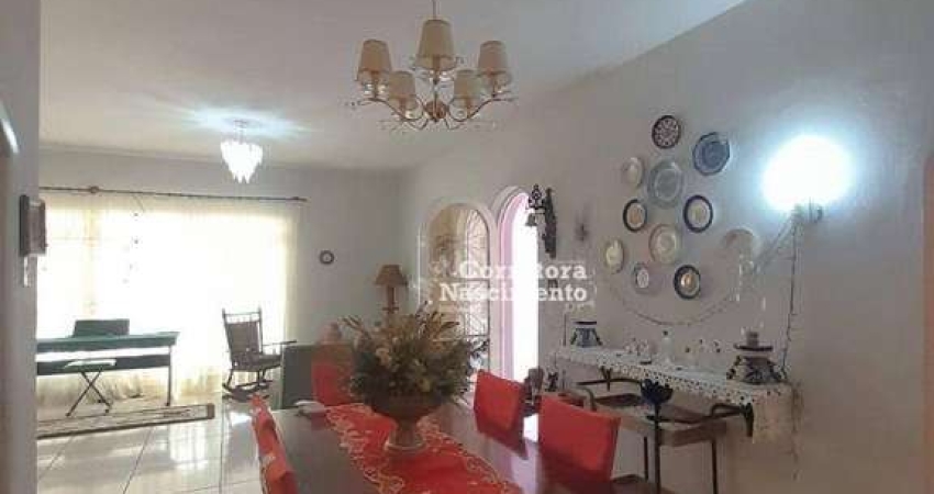 Casa com 3 dormitórios à venda, 199 m² por R$ 700.000,00 - Centro - Jacareí/SP