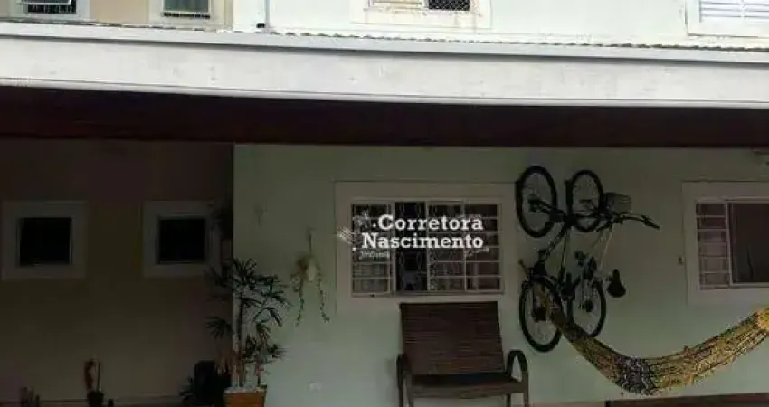 Casa com 3 dormitórios à venda, 75 m² por R$ 490.000 - Parque dos Ipês - São José dos Campos/SP