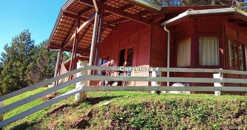 Casa com 3 dormitórios à venda por R$ 570.000 - Parque das Águas Claras - Campos do Jordão/SP