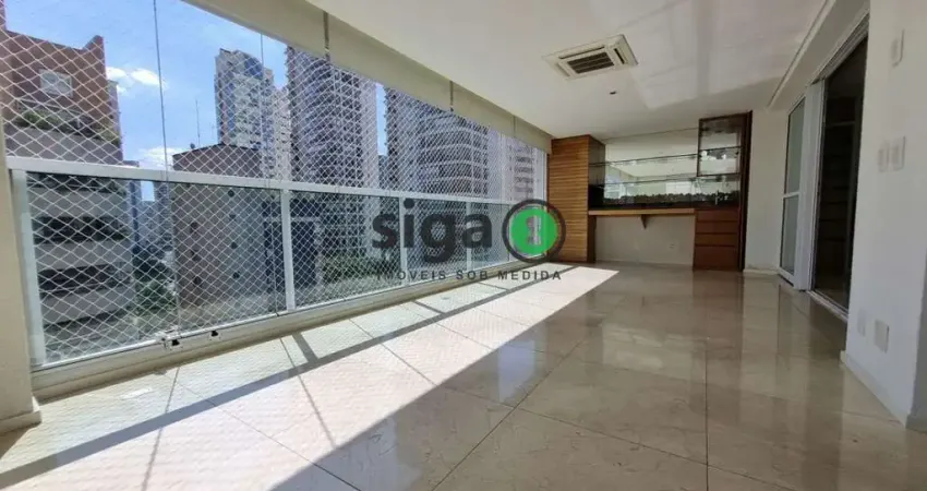 Apartamento a venda em Moema com 3 quartos