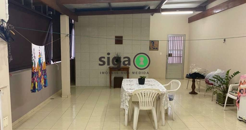 Casa com 2 quartos à venda na Rua Luiz Nalin, 62, Vila Carrão, São Paulo