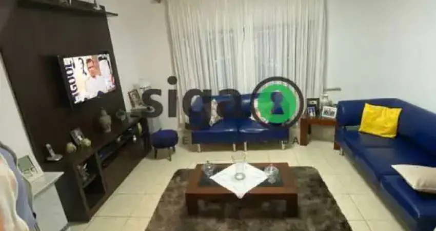 Casa Assobrada   com  3 dormitórios , 02 vagas no melhor do Tatuapé!!