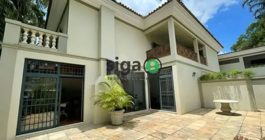Casa a Venda no Jardim América com 5 quartos